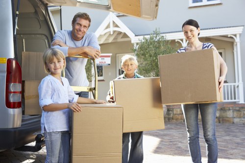 Removal van service for homes and businesses around Finsbury Park