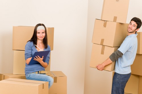 Local moving help for flats and small businesses in Finsbury Park